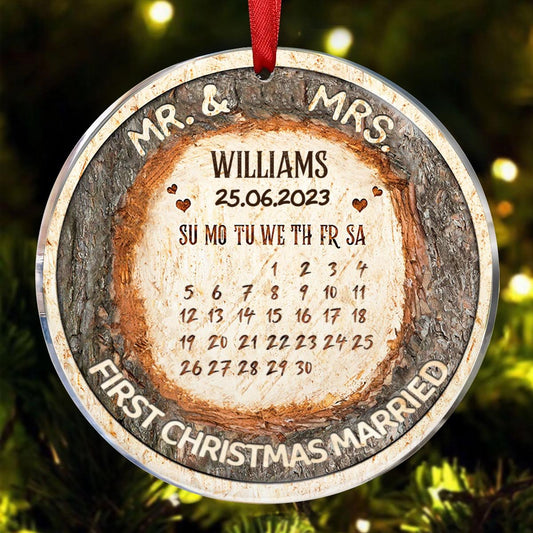 Couple - First Christmas Married - Personalized Circle Ornament - Makezbright Gifts