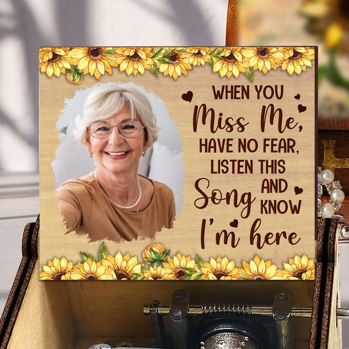 Family - When You Miss Me - Personalized Spin Button, Hand Crank Music Box - Makezbright Gifts